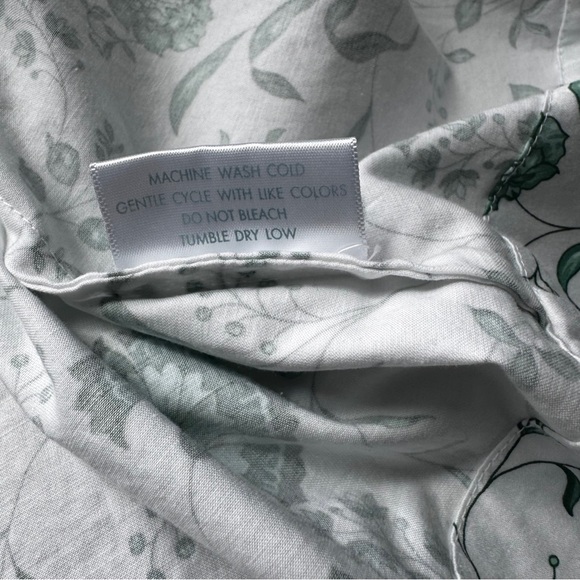 Floral Green and White Midi Dress - Picture 10 of 13